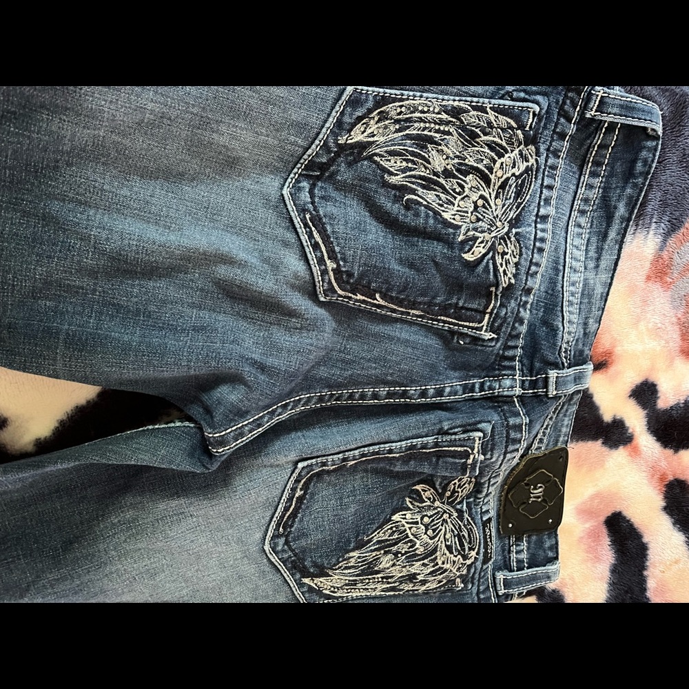 Miss Me Jeans!Only wore couple times.Blue ,bootcut,no hole
